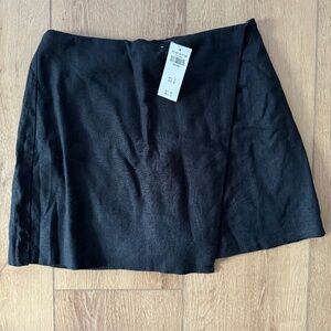 The A&F Scarlett Linen-Blend Wrap Mini Skort